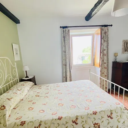 Holiday home Quinta Do Sol Poente Feteiras